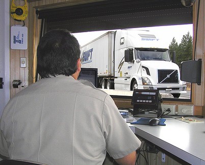 oregon dot truck weigh station